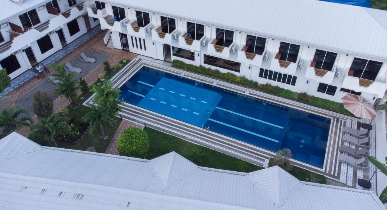 Adela Resort Panglao Exterior photo